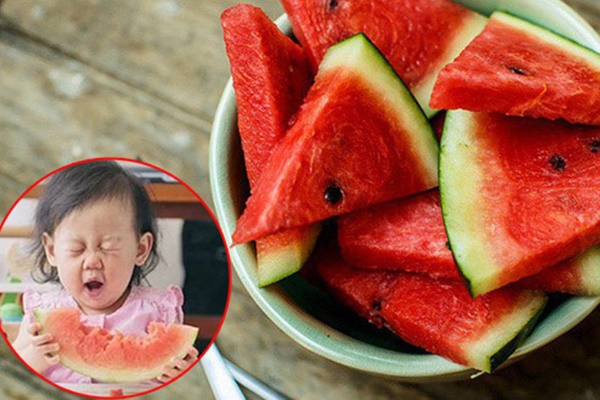 Bé gái 5 tuổi nhập viện vì miếng dưa hấu để trong tủ lạnh, khuyến cáo 4 loại hoa quả càng bảo quản lâu càng mất vị, biến chất rất nhanh-6