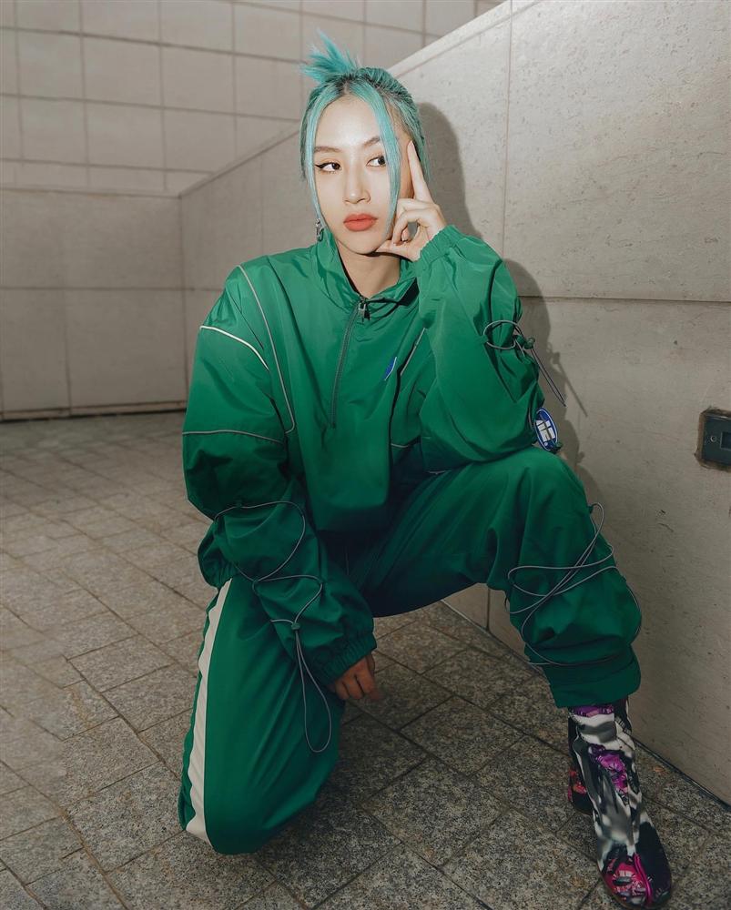 Đến cả màu tóc xanh pastel khó nhằn cũng phải chịu thua trước Quỳnh Anh Shyn-12