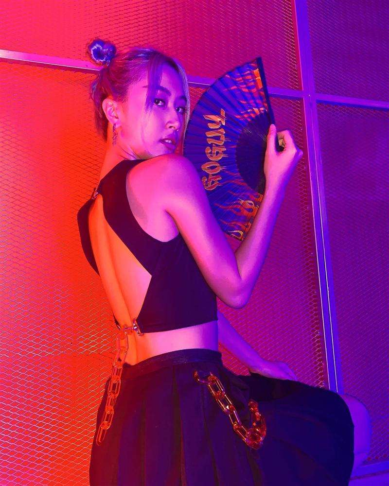 Đến cả màu tóc xanh pastel khó nhằn cũng phải chịu thua trước Quỳnh Anh Shyn-5