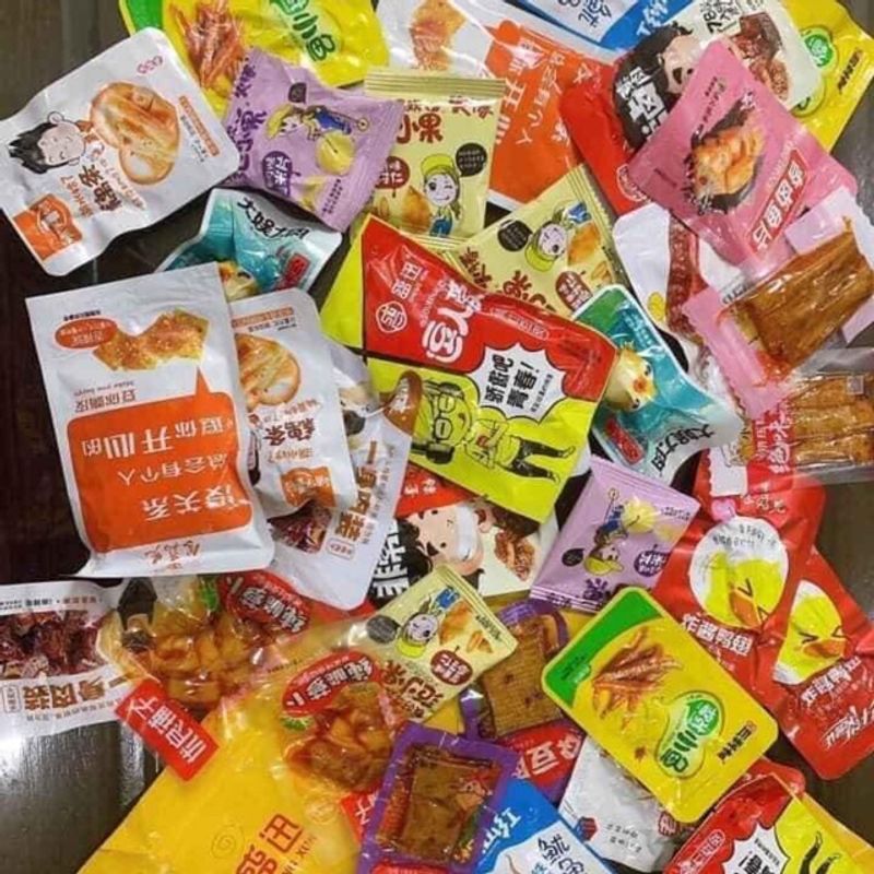 Rộ đồ ăn vặt nội địa Trung trên chợ mạng: Giá rẻ không thiếu thứ gì từ bánh kẹo, nước uống cho tới các loại thịt ăn liền-4