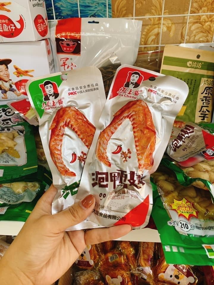 Rộ đồ ăn vặt nội địa Trung trên chợ mạng: Giá rẻ không thiếu thứ gì từ bánh kẹo, nước uống cho tới các loại thịt ăn liền-8