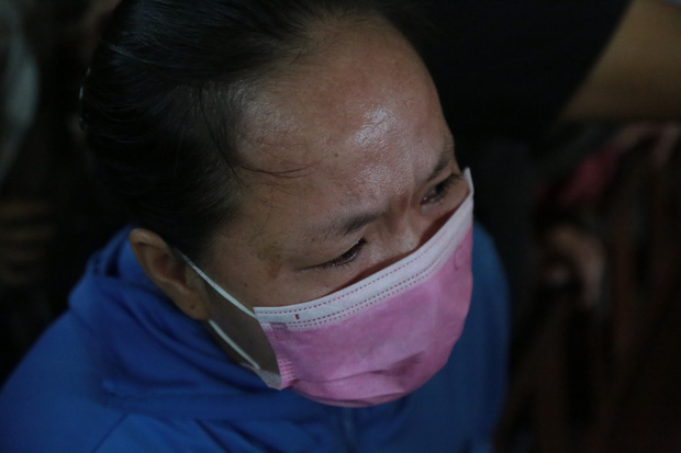 Phúc XO và các bị cáo lĩnh án, người thân khóc nghẹn sau phiên toà-15