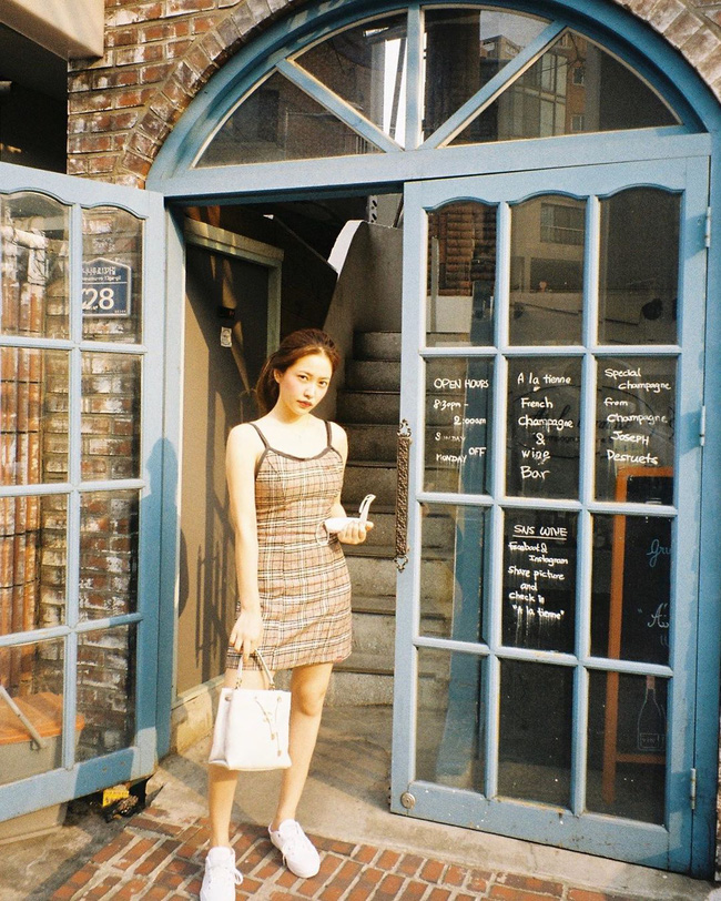 Những nàng thấp bé cứ học 12 set đồ của hội nấm lùn Kpop thì đảm bảo luôn sành điệu và cao ráo-2