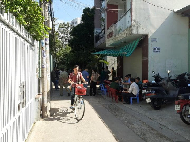 Cháy phòng trọ lúc rạng sáng, chồng cùng con gái 9 tuổi tử vong, vợ bị bỏng nặng-1