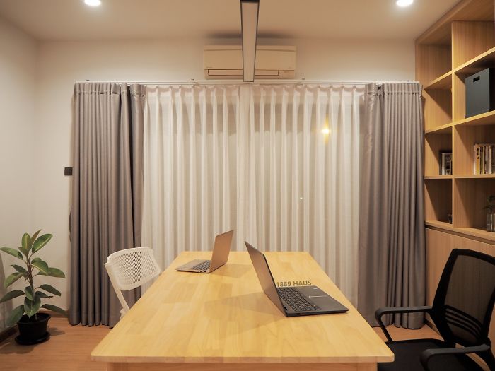 Cặp vợ chồng trẻ tạo bất ngờ khi sửa nhà phố sập sệ tối tăm thành không gian hiện đại, tiện nghi-20