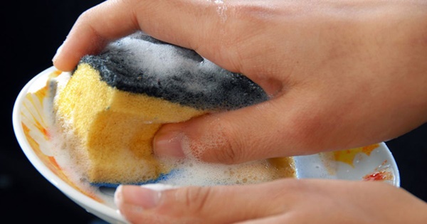 Ăn uống hợp vệ sinh mà vẫn cứ bị tiêu chảy, hóa ra nguyên nhân lại đến từ một vật dụng quen thuộc mà hầu như nhà ai cũng có-1