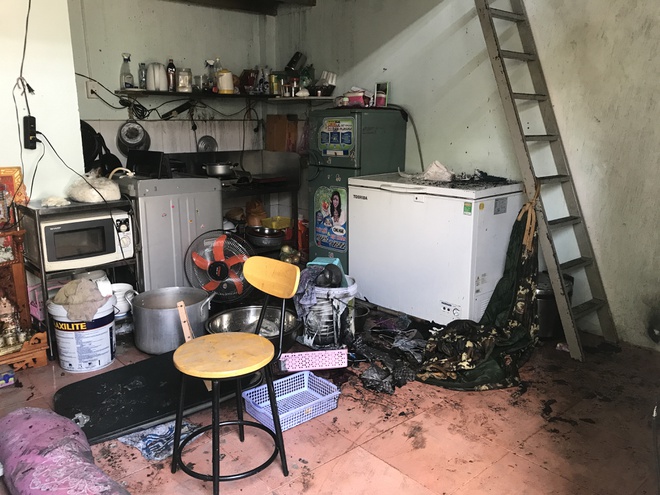 Vụ 2 cha con chết cháy ở TP.HCM: Người vợ đòi tự tử theo-1