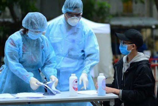 Việt Nam phát hiện thêm 7 ca nhiễm Covid-19, được cách ly ngay khi nhập cảnh