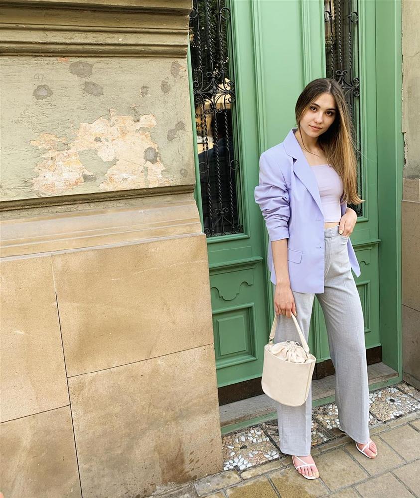 Đu trend diện đồ tím nhưng các chị em đừng mắc lỗi như Bảo Thanh nếu không muốn bị chê sến súa-6