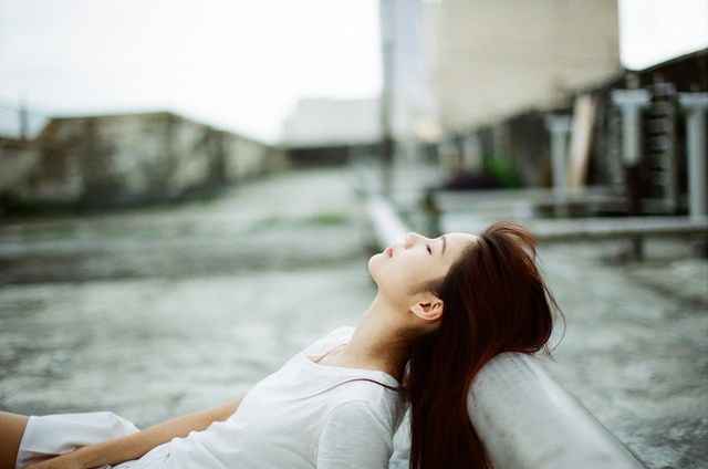 Ly thân 2 năm chưa một lần gặp lại, anh chồng bỗng xuất hiện trước mặt vợ với vẻ ngoài khác lạ và lời thỉnh cầu khiến cô thẫn thờ-1