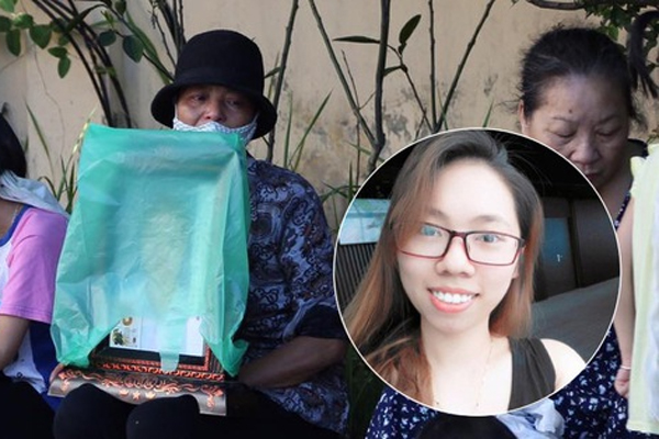 Ảnh: Nhói lòng 3 đứa con thơ đội tang trắng, bơ vơ nỗi đau mất mẹ giữa phiên tòa xử vụ đầu độc chị họ bằng trà sữa vì yêu anh rể-8