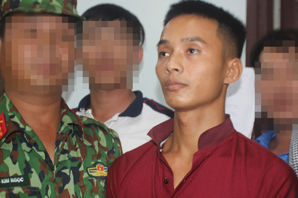 Tội phạm giết người vượt ngục Triệu Quân Sự đã chơi game xuyên 4 ngày đêm trước khi bị bắt-7