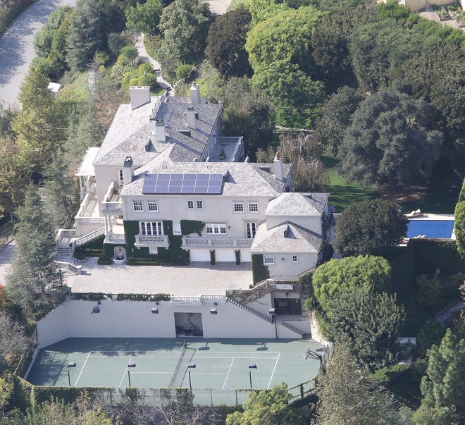 Elon Musk - Vị tỷ phú ngập trong nợ nần-1