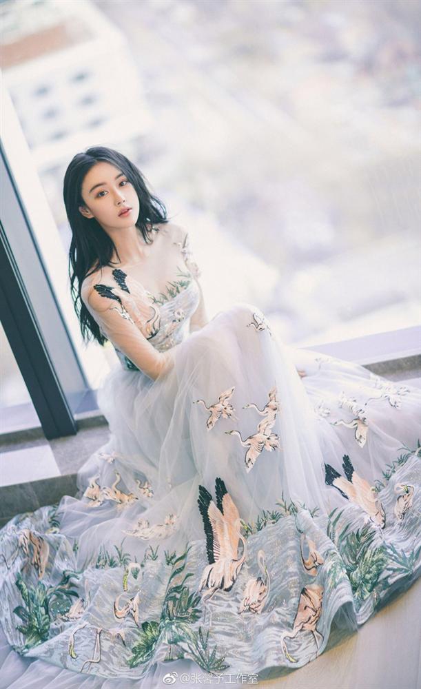 Cuộc sống của Lý Mạc Sầu đẹp nhất màn ảnh, dính tin đồn bán dâm, lộ ảnh nóng giờ ra sao?-12