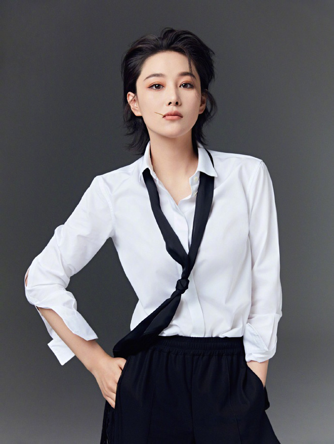 Cuộc sống của Lý Mạc Sầu đẹp nhất màn ảnh, dính tin đồn bán dâm, lộ ảnh nóng giờ ra sao?-17