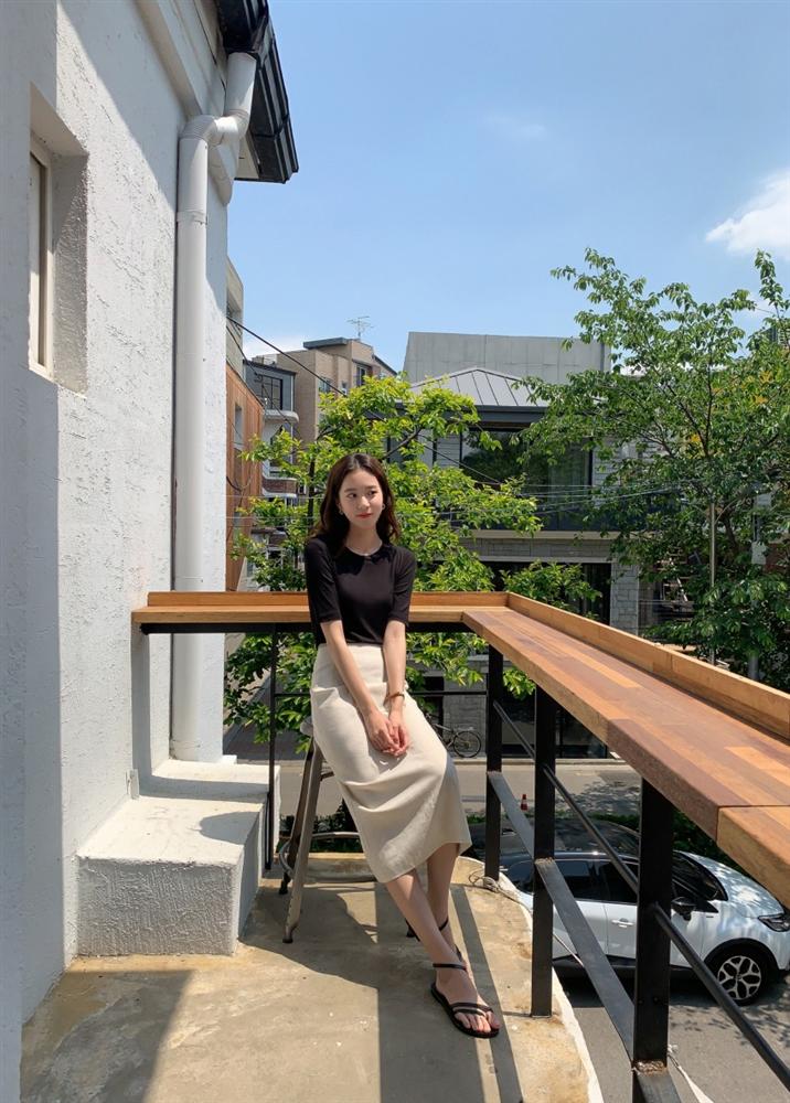 4 mẫu chân váy đang hot rần rần và gần như ai diện cũng đẹp, sắm thiếu thì style hè của bạn cũng chán hẳn-11