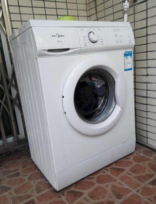 Có nên đóng nắp khi máy giặt xong? Hóa ra nhiều gia đình đã làm sai suốt bao nhiêu năm-2