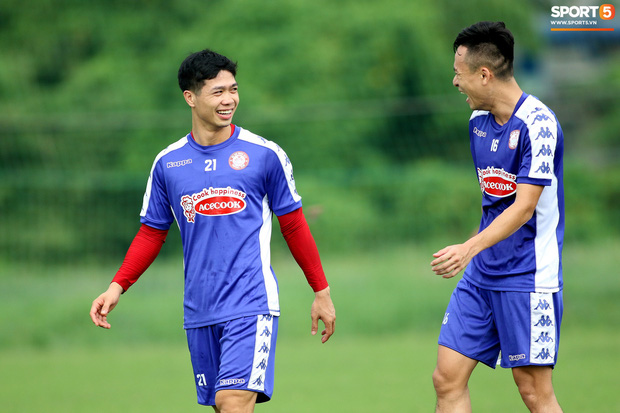 Công Phượng cười tít mắt sau trận thắng, cả đội TP.HCM được thưởng gần 1 tỷ đồng-9