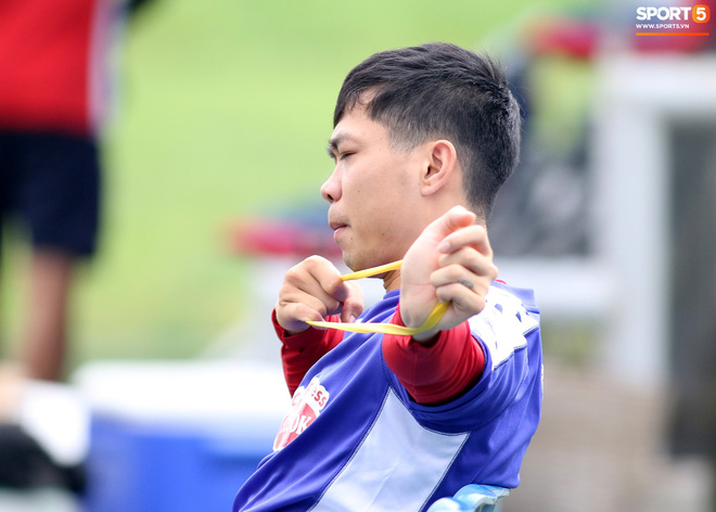 Công Phượng cười tít mắt sau trận thắng, cả đội TP.HCM được thưởng gần 1 tỷ đồng-5