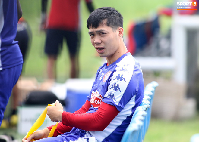 Công Phượng cười tít mắt sau trận thắng, cả đội TP.HCM được thưởng gần 1 tỷ đồng-6