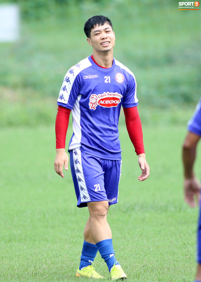 Công Phượng cười tít mắt sau trận thắng, cả đội TP.HCM được thưởng gần 1 tỷ đồng-12