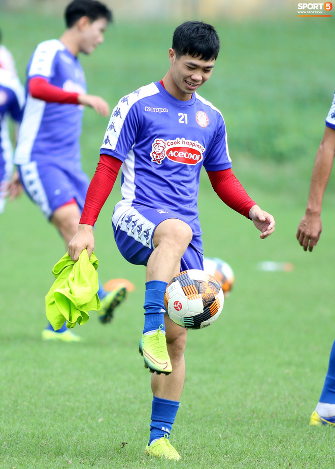 Công Phượng cười tít mắt sau trận thắng, cả đội TP.HCM được thưởng gần 1 tỷ đồng-11