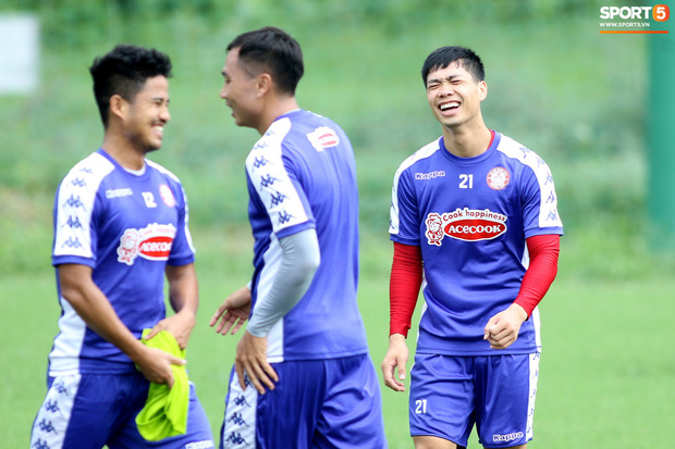 Công Phượng cười tít mắt sau trận thắng, cả đội TP.HCM được thưởng gần 1 tỷ đồng-8