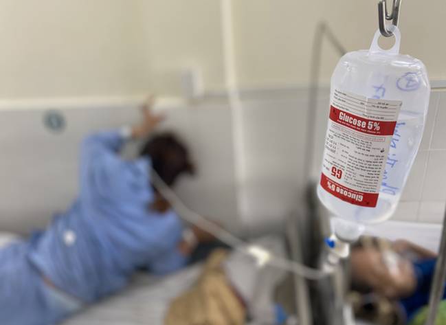 Bị từ chối tình yêu, người đàn ông 35 tuổi đâm mẹ 4 con thủng ruột-8