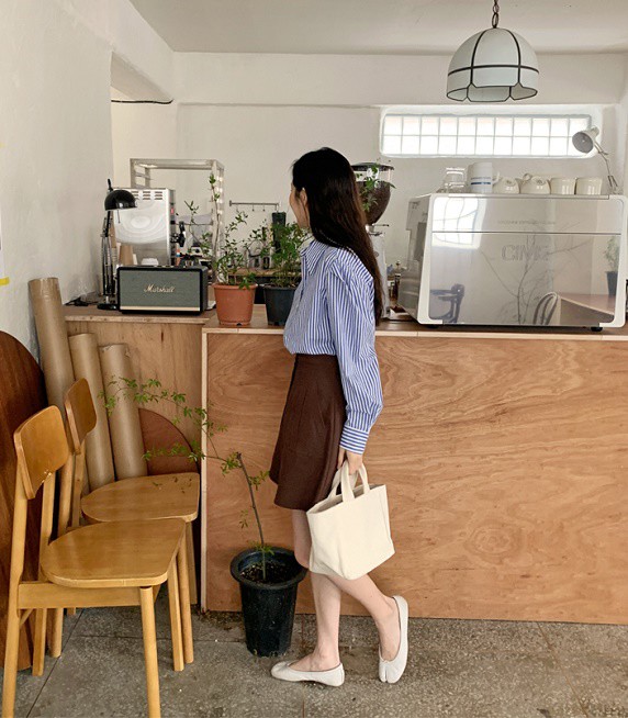 Với một chiếc áo sơ mi, nàng công sở vẫn mặc đẹp suốt cả tuần nhờ 7 công thức này-18