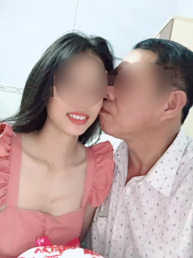Vụ thầy giáo 53 tuổi đính hôn với học trò cũ 21 tuổi: Từng nhận nữ sinh làm con nuôi và có biểu hiện thân thiết từ khi còn ngồi trên ghế nhà trường-2