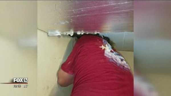 Nghe tiếng ồn trên tầng gác mái suốt 4 năm liền nhưng đinh ninh là chuột chạy, cặp vợ chồng tái xanh mặt khi phát hiện sự thật-6