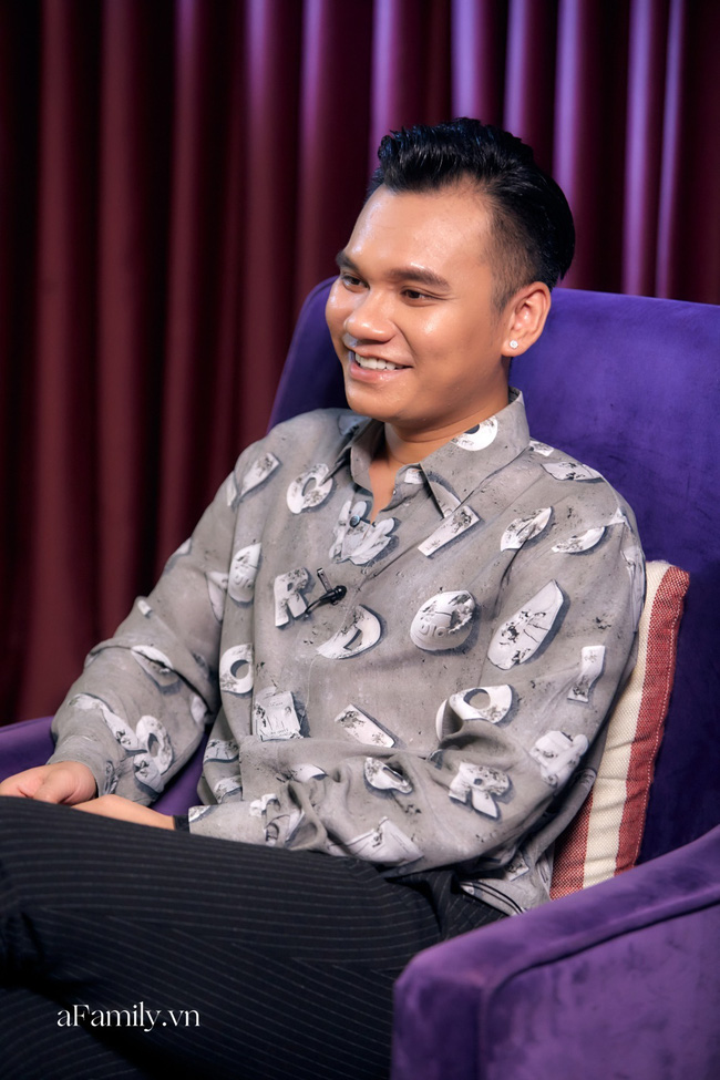 Khắc Việt: Vũ Khắc Tiệp sai, tôi nghĩ trong lòng bạn Tiệp này làm cái gì mà gấu thế, cứ thử va vào tôi xem!-7