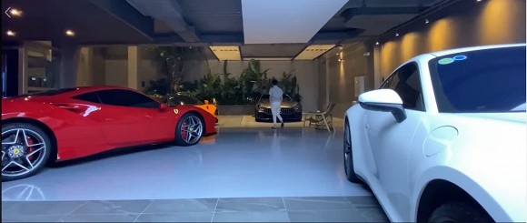 Cường Đô la hé lộ những góc yêu thích trong nhà, nhìn 4 siêu xe ai cũng mê-15