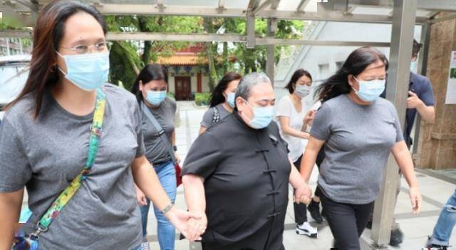 Sau 21 ngày Vua sòng bài Macau qua đời: Mỗi người một tâm trạng, con gái út bà Cả suy sụp, con gái thứ 7 làm đẹp sau khi kết thúc tuần thất 3-1