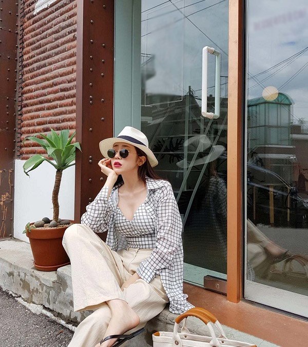 Muốn diện đồ hai dây cho mát mà sợ thiếu thanh lịch, đây là bí kíp nàng phải biết-8