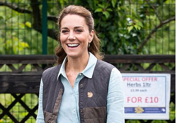 Meghan Markle tuyên bố rời khỏi hoàng gia là đúng đắn và nói về sứ mệnh mới của mình đối với nhân loại khiến nhiều người phải bật cười-2