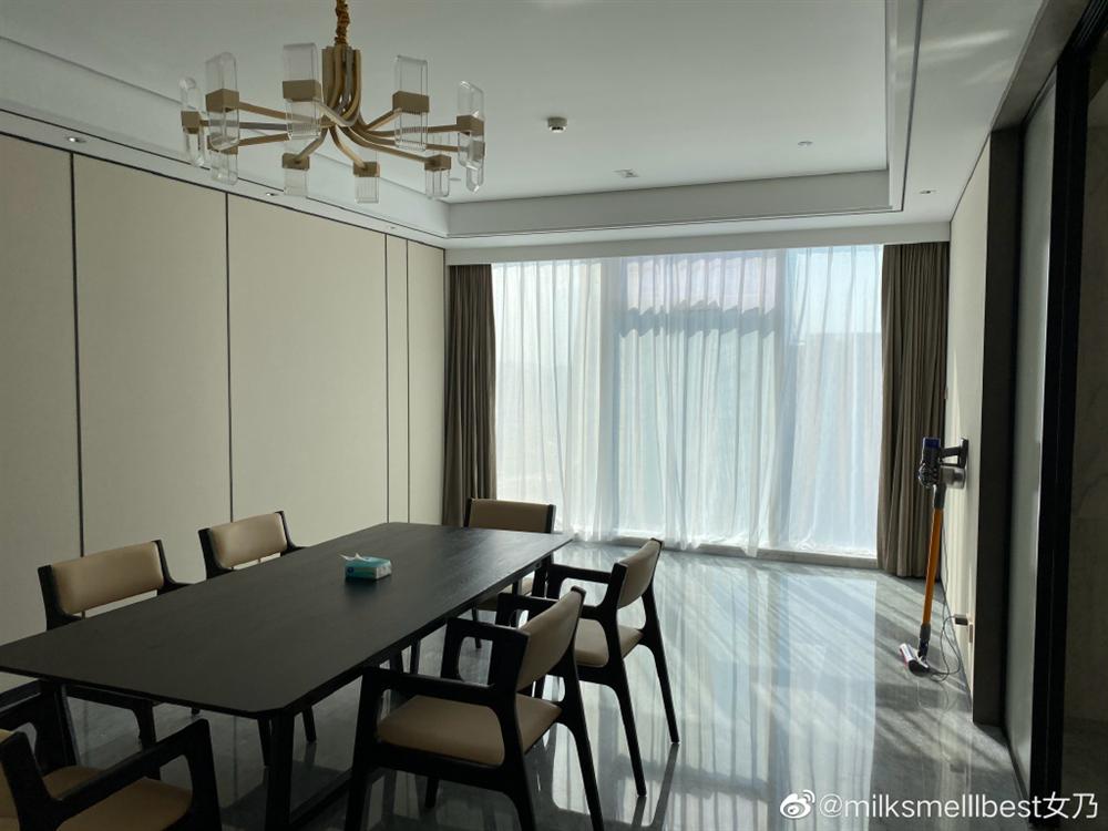 Nhân tình chủ tịch Taobao phủ nhận khóc trên livestream vì bê bối ngoại tình, vợ hợp pháp đăng vlog đáp trả với hàm ý: Hãy tu thân dưỡng tính!-2