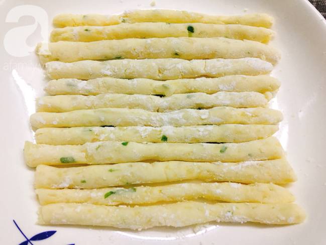 Hễ cuối tuần là con tôi đòi mẹ làm khoai tây que cho ăn vì cả 2 đứa đều thích mê-5