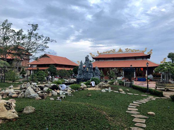 Đọ nhà cặp anh em được săn đón nhất showbiz Việt: Người kiếm tiền tỷ lại ở nơi giải dị!-5