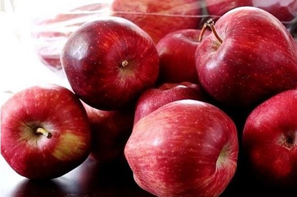 Mẹo chọn táo ngon an toàn loại bỏ sạch hóa chất-1