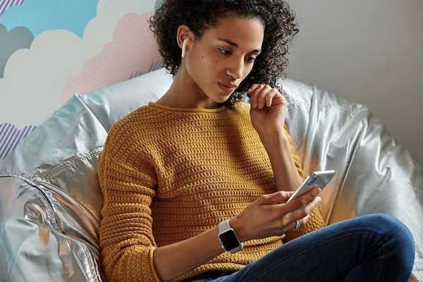 Cách tắt tính năng tự động dừng phát nhạc khi tháo tai nghe AirPods-1