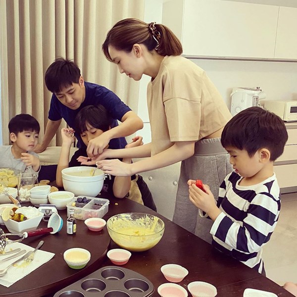 Chân dung người vợ chịu nhiều thiệt thòi của tài tử Thiên long bát bộ-19