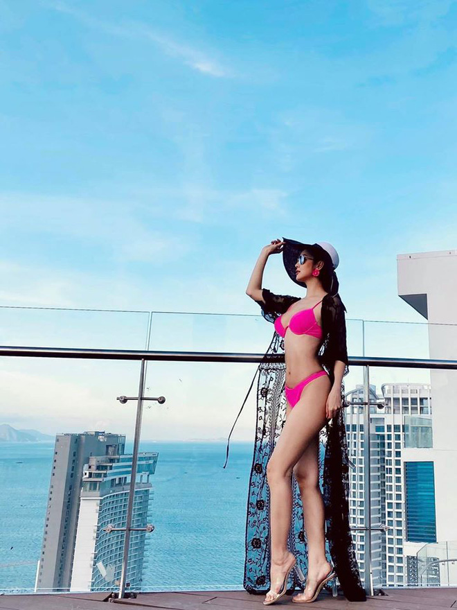 Bà mẹ 4 con Jennifer Phạm khoe vóc dáng nóng bỏng ở tuổi 35-7