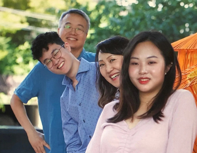 Những Ông bố ngỗng ở Hàn Quốc: Nai lưng làm việc để vợ con được ra nước ngoài sống, chấp nhận cuộc đời gắn liền với những bữa cơm một mình-4