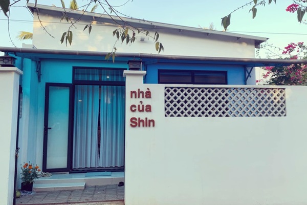 Tận mắt ngôi nhà được làm từ 9.000 vỏ chai nhựa độc nhất ở Hà Nội-13