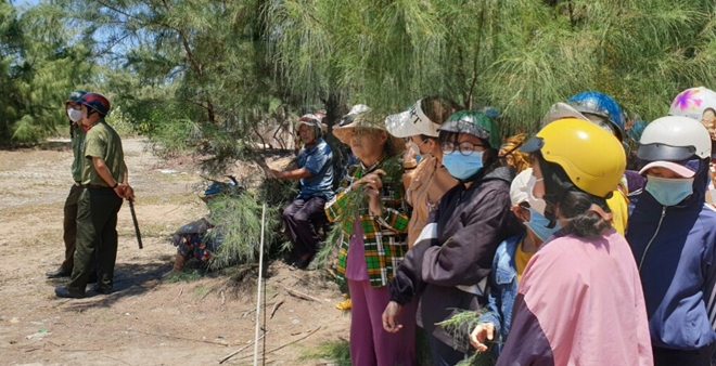 Vụ bé gái 13 tuổi mất tích sau cuộc điện thoại cầu cứu: Người mẹ ngất xỉu khi nhận tin dữ-4