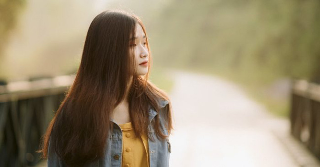 Cho đến khi bị một phụ nữ lớn tuổi tạt thẳng ly nước vào mặt, tôi mới biết được bộ mặt thật của người yêu mình-1