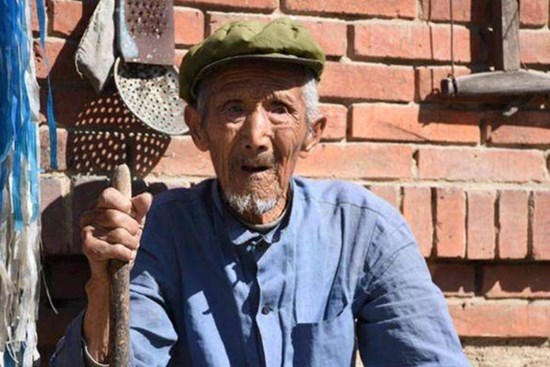 109 tuổi nhưng mạch máu của ông lão này như người ở tuổi 60: Bí quyết sống thọ của ông không cần tập thể dục mà là 3 điều này