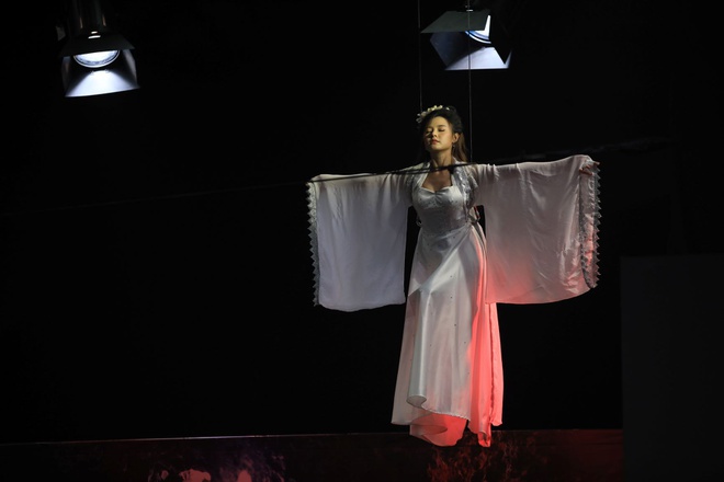 Lâm Vỹ Dạ hôn Song Luân ở Ơn giời-1