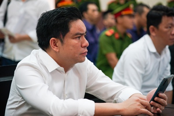 Vợ cũ BS Chiêm Quốc Thái chấp hành xong án tù trong vụ bỏ 1 tỷ thuê giang hồ đánh dằn mặt-6